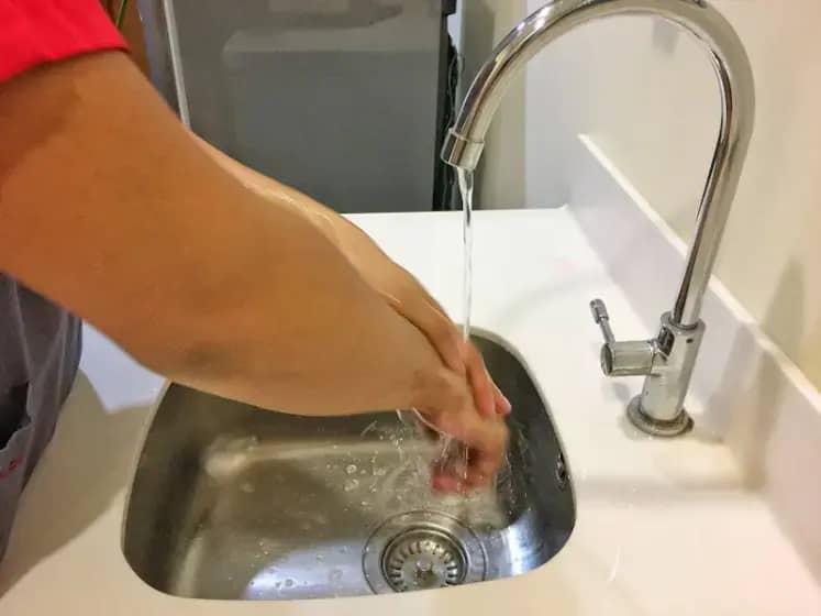 Tetanus u Beogradu: Nevakcinisano dijete (7) završilo na respiratoru — Zašto je vakcinacija protiv tetanusa neophodna