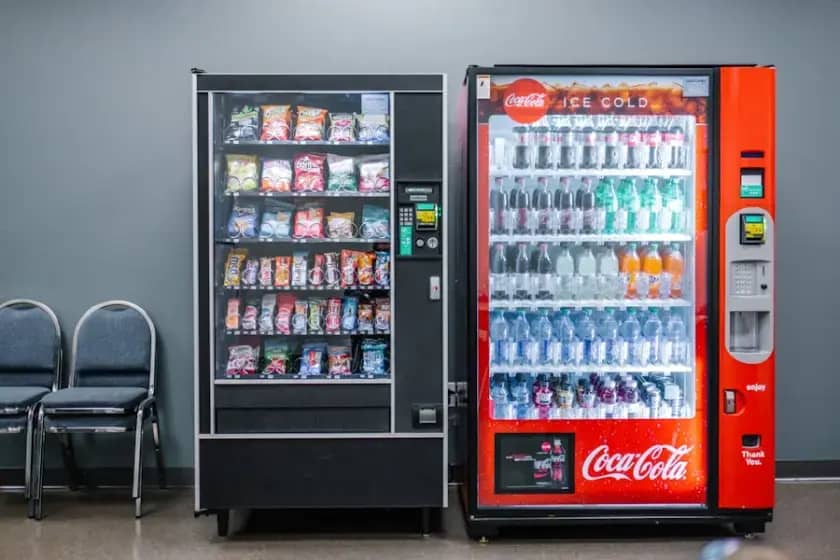 AI debakl: Anthropic Claude potonuo kancelarijski vending aparat u kontroverznom eksperimentu